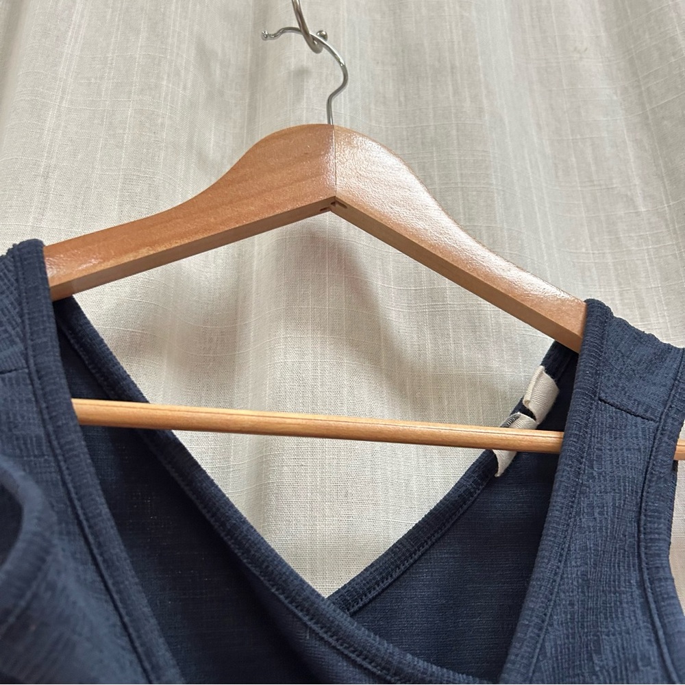 ROXY Women's Keepsake Crop Top Back Detailing, Size small Navy Blue - Picture 6 of 9